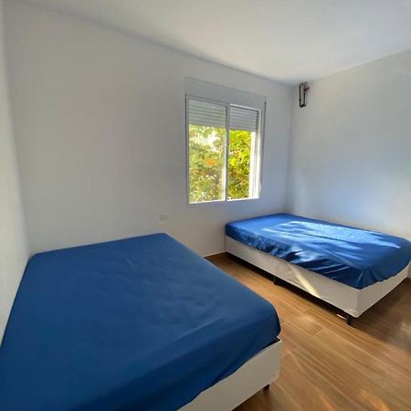 Apartamento Guarujá Pitangueiras 50 metros da Praia. Esterno foto